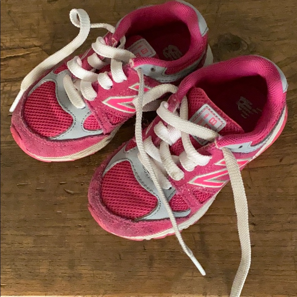 New Balance girls tennis shoes